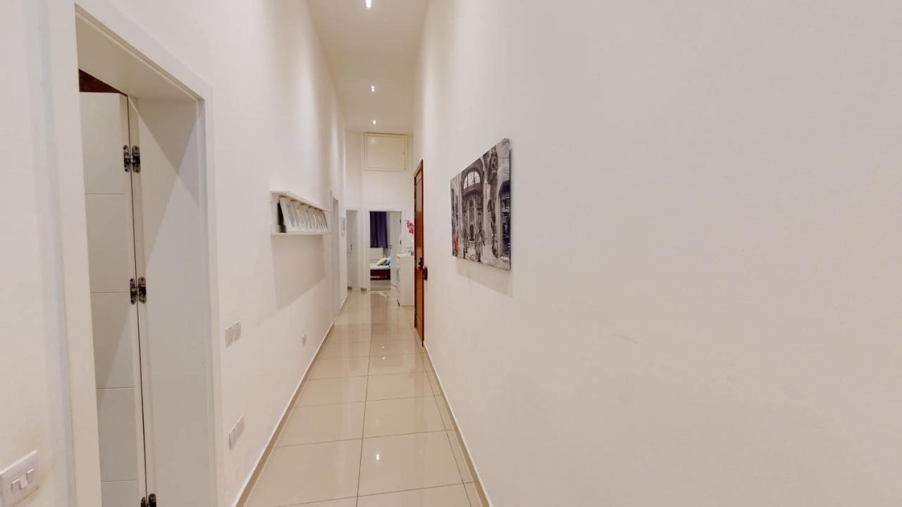 Spacious 3 Bedroom Maisonette สลีมา ภายนอก รูปภาพ